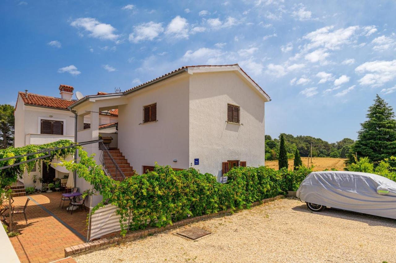 Apartments Pernar Porec Luaran gambar