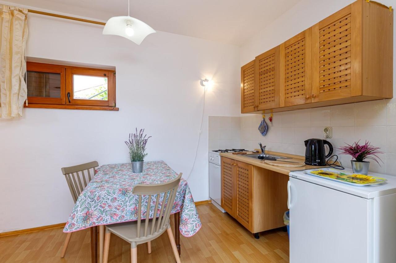 Apartments Pernar Porec Luaran gambar