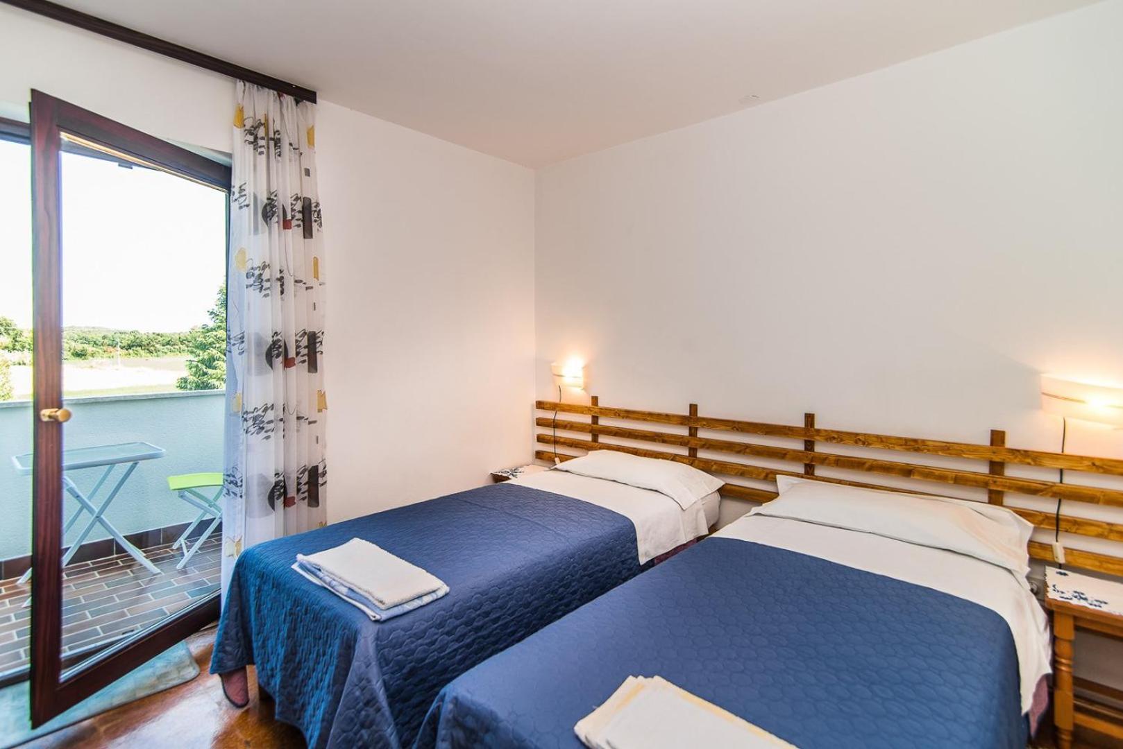 Apartments Pernar Porec Bilik gambar